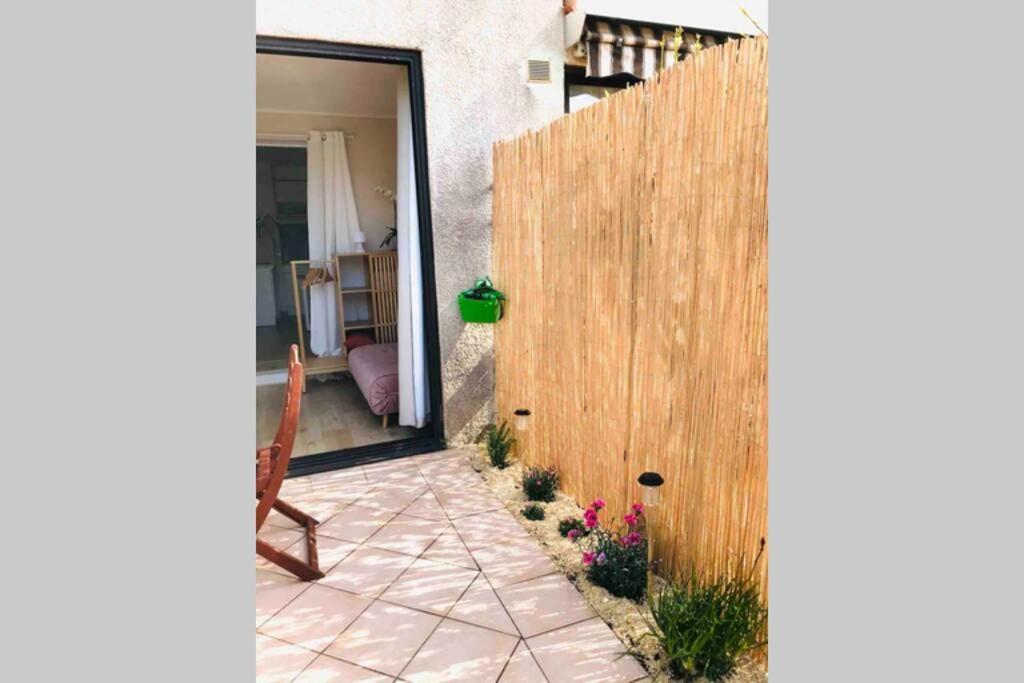 La Petite Pinede Studio Climatise Proche Plage Sanary-sur-Mer Exterior foto